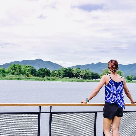 Blue Sky Raft At Kanchanaburi by Eksteriør bilde