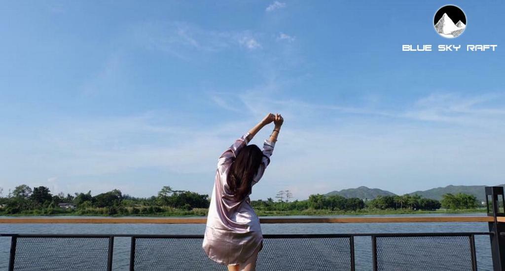 Blue Sky Raft At Kanchanaburi by Eksteriør bilde