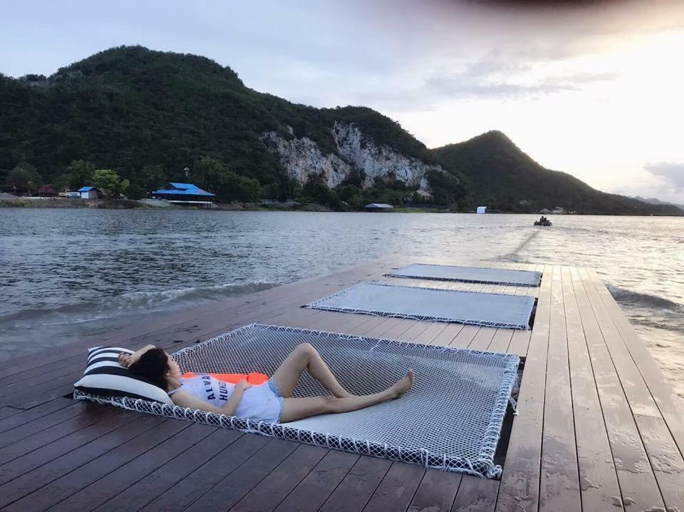 Blue Sky Raft At Kanchanaburi by Eksteriør bilde